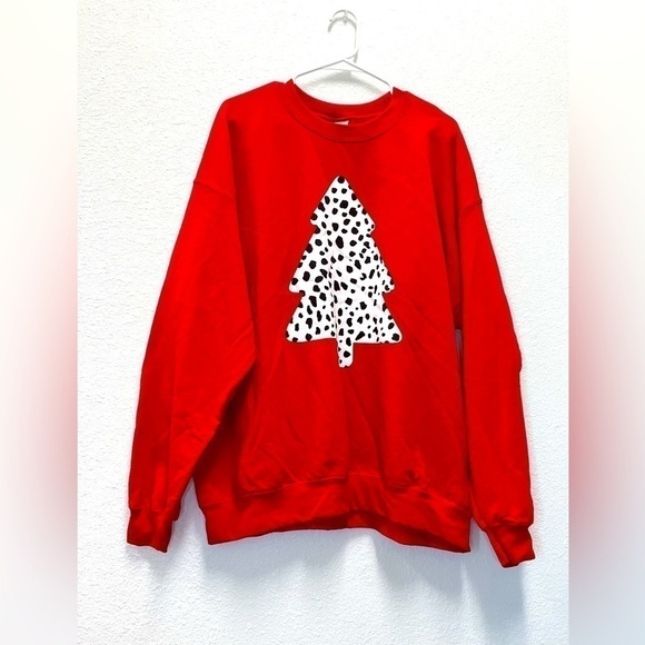 Gildan Tops - Dalmatian Christmas tree red crewneck sweatshirt xl